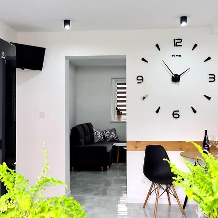 Apartament Przy Rondzie Klodzko Ngoại thất bức ảnh